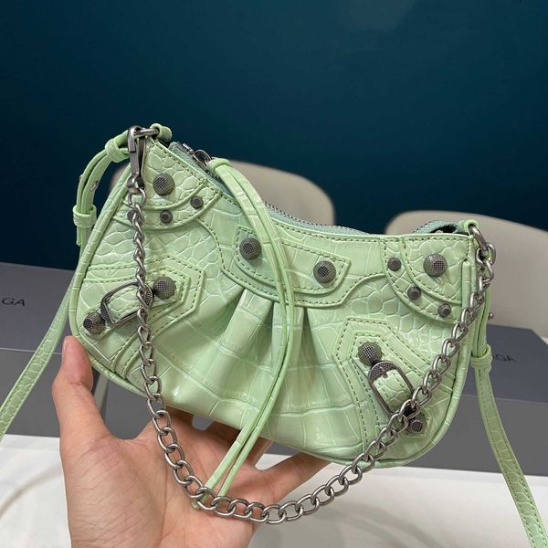 ble cagole fall new women's bag le cagole luxury designer shoulder stack messenger bag shape underarm with coin purse rdy7
ble cagole fall new women's bag le cagole luxury designer shoulder stack messenger bag shape underarm with coin purse rdy7