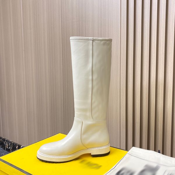 luxury designer leather women boots martin desert boot flamingos love arrow medal real leathers coarse winter designers shoes with box size, Black
luxury designer leather women boots martin desert boot flamingos love arrow medal real leathers coarse winter designers shoes with box size, Black