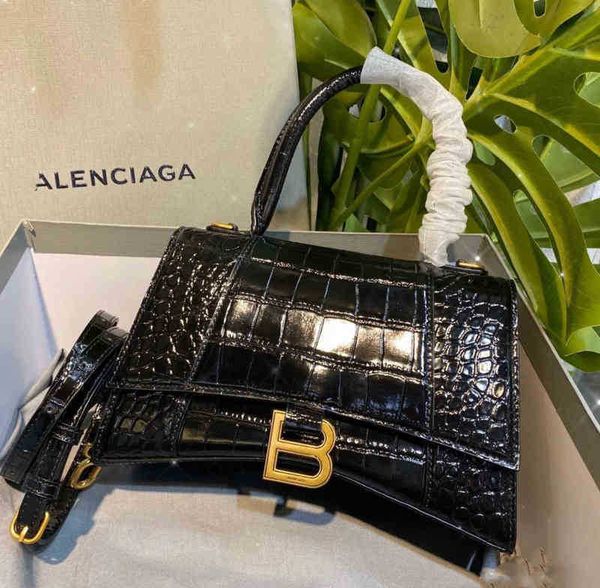 star designer balencigass leather handbags same female 2022 versatile family crocodile hourglass character diagonal x5ts
star designer balencigass leather handbags same female 2022 versatile family crocodile hourglass character diagonal x5ts