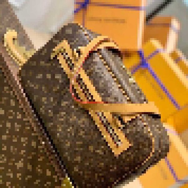 luxury brand designer shopping bags shoulder antique bag m51181 women tote travel bag real leather handbags shoulder evening bag qc0t, Black;white
luxury brand designer shopping bags shoulder antique bag m51181 women tote travel bag real leather handbags shoulder evening bag qc0t, Black;white