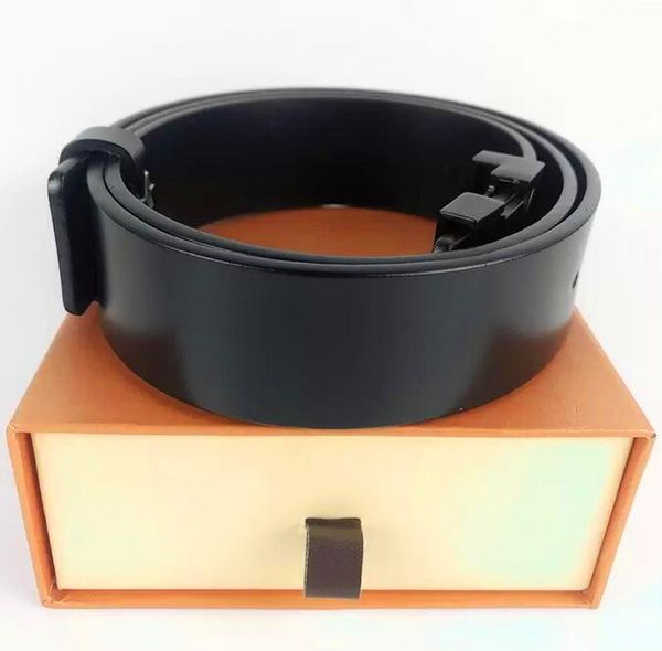 2022 women's belt men's inlaid with diamond pearl bronze buckle sports casual fashion width 3.8cm belt box, Black;brown
2022 women's belt men's inlaid with diamond pearl bronze buckle sports casual fashion width 3.8cm belt box, Black;brown