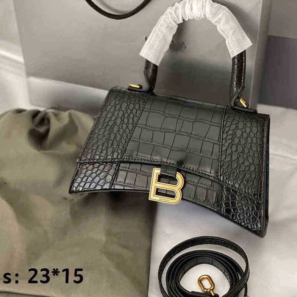 2022 designer handbags balencigass leather b-shaped crocodile net red hourglass women's single shoulder messenger handbag
2022 designer handbags balencigass leather b-shaped crocodile net red hourglass women's single shoulder messenger handbag