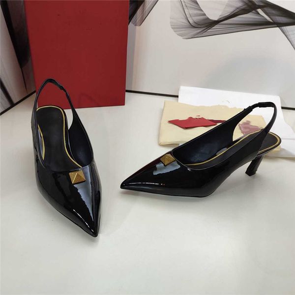 fashion dress shoes women leather high heel metal buckle letter wedding party business casual flat shoes 02-07, Black
fashion dress shoes women leather high heel metal buckle letter wedding party business casual flat shoes 02-07, Black
