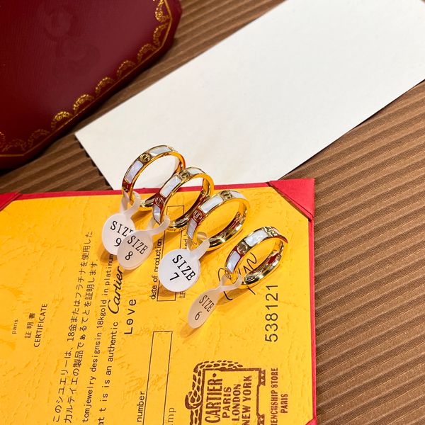 exquisite fashion ring high end design style ring classic international brand selected luxury jewelry gift couple dating family christmas 18, Golden;silver
exquisite fashion ring high end design style ring classic international brand selected luxury jewelry gift couple dating family christmas 18, Golden;silver