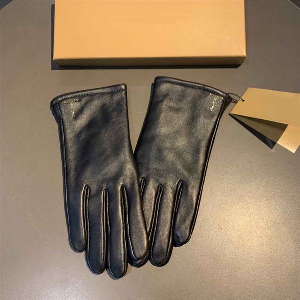 fashion women sheepskin gloves warm plush lining mittens autumn winter designer gloves plus velvet glove with box, Blue;gray
fashion women sheepskin gloves warm plush lining mittens autumn winter designer gloves plus velvet glove with box, Blue;gray