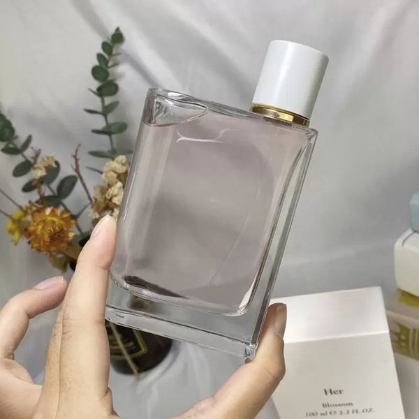100ml 3.3fl.oz brand her blossom perfume long lasting eau de parfum designer cologne original smell version quality
100ml 3.3fl.oz brand her blossom perfume long lasting eau de parfum designer cologne original smell version quality