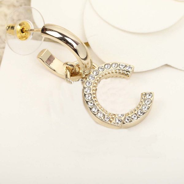 2022 luxury quality charm drop earring with diamond simple style in 18k gold plated have box stamp ps3481a, Golden
2022 luxury quality charm drop earring with diamond simple style in 18k gold plated have box stamp ps3481a, Golden