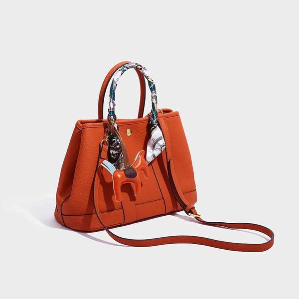 aher max designer leather herme garden bag garden 2023 trend versatile high sense lychee pattern sweet lady style hand one shoulder messenge
aher max designer leather herme garden bag garden 2023 trend versatile high sense lychee pattern sweet lady style hand one shoulder messenge