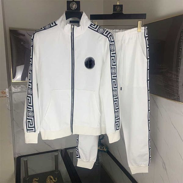 22ss medusa mens tracksuit vers designer jacket sweatpants two-piece men zipper coat pants suit, Gray
22ss medusa mens tracksuit vers designer jacket sweatpants two-piece men zipper coat pants suit, Gray