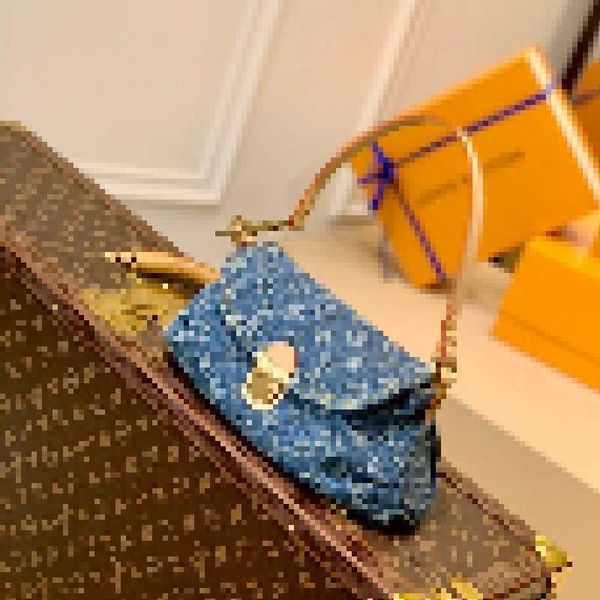 luxury quality brand designer other bags denim tannin medium ancient satchel m95050 letter handbags shoulder messenger bag oolk, Black;white
luxury quality brand designer other bags denim tannin medium ancient satchel m95050 letter handbags shoulder messenger bag oolk, Black;white