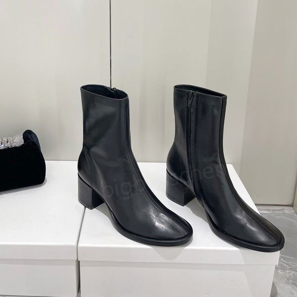 fashion short boots women byfar designer luxury classic chunky heel round toe side zipper trendy office black white formal dress banquet dre
fashion short boots women byfar designer luxury classic chunky heel round toe side zipper trendy office black white formal dress banquet dre