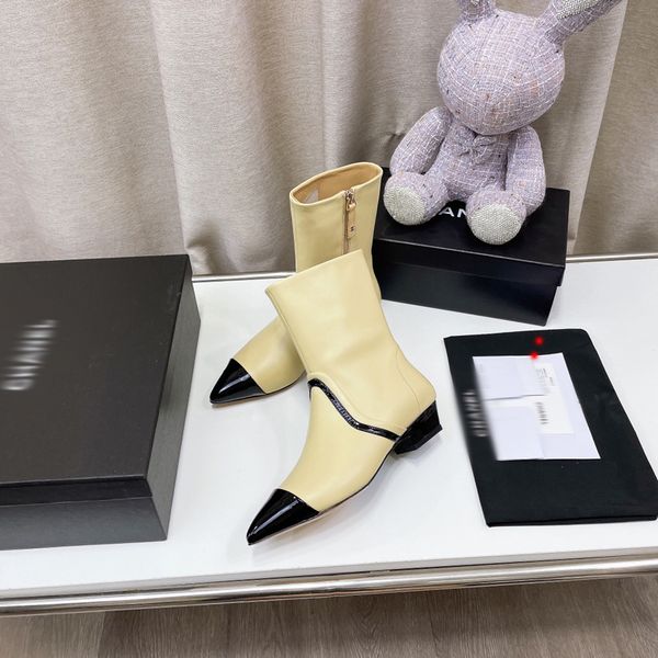 luxury alps and ankle snow boots winter navy shiny nylon print upper paired with cross lacing size 35-40 -h124, Black
luxury alps and ankle snow boots winter navy shiny nylon print upper paired with cross lacing size 35-40 -h124, Black