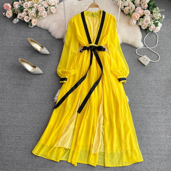 autumn high-class light luxury dress temperament v-neck bubble long sleeve waist closing a-line split elegant long skirt, Black;gray
autumn high-class light luxury dress temperament v-neck bubble long sleeve waist closing a-line split elegant long skirt, Black;gray