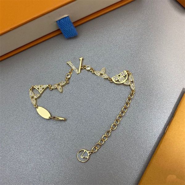 women charm heart bracelet designer love bracelet custom chains wedding jewelry gift stainless steel gold plated lock luxury bracelets trend, Golden;silver
women charm heart bracelet designer love bracelet custom chains wedding jewelry gift stainless steel gold plated lock luxury bracelets trend, Golden;silver