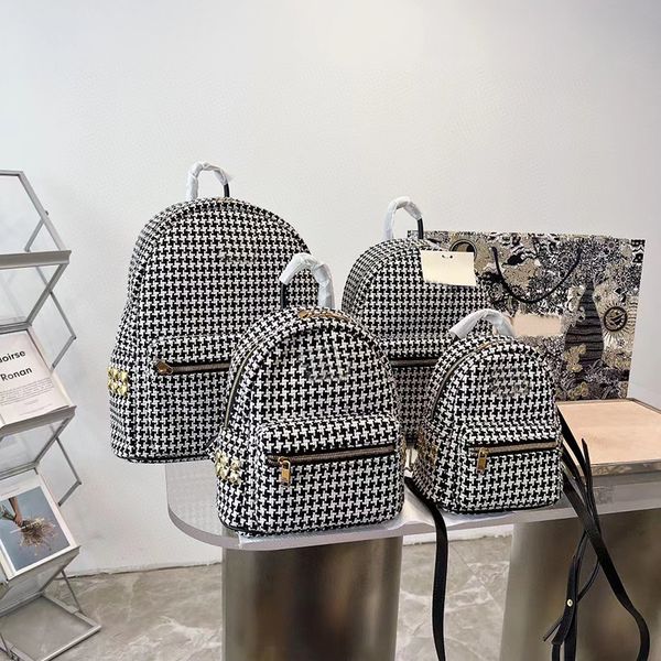 2023 designer backpack embossing messenger bag genuine leather tote handbag shopping bags shoulder wallets
2023 designer backpack embossing messenger bag genuine leather tote handbag shopping bags shoulder wallets