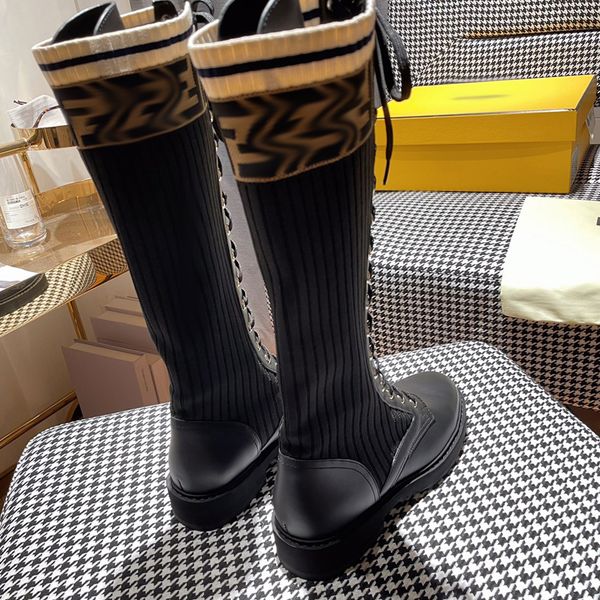 luxury designer leather women boots martin desert boot flamingos love arrow medal real leathers coarse winter designers shoes with box size, Black
luxury designer leather women boots martin desert boot flamingos love arrow medal real leathers coarse winter designers shoes with box size, Black