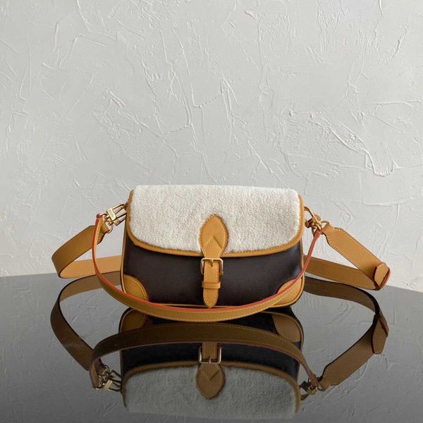 evening bags 2022 designer bag highquality luxury shoulder bags purse handbags women fashion totes crossbodys autumn/winter fur shoulderbag
evening bags 2022 designer bag highquality luxury shoulder bags purse handbags women fashion totes crossbodys autumn/winter fur shoulderbag