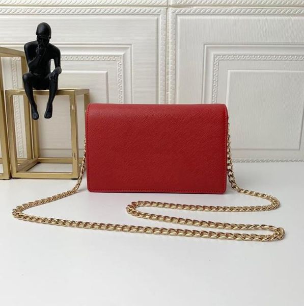 a designer white shoulder bag for girls with a lovely bridal slanted purse in luxury leather
a designer white shoulder bag for girls with a lovely bridal slanted purse in luxury leather