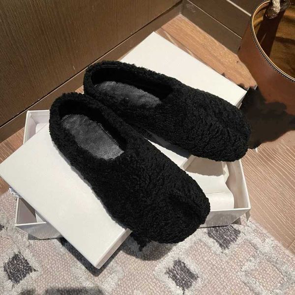 brand casual shoes designer design wool women 2022 autumn and winter round head fashion foot lovers flat sole single, Black
brand casual shoes designer design wool women 2022 autumn and winter round head fashion foot lovers flat sole single, Black
