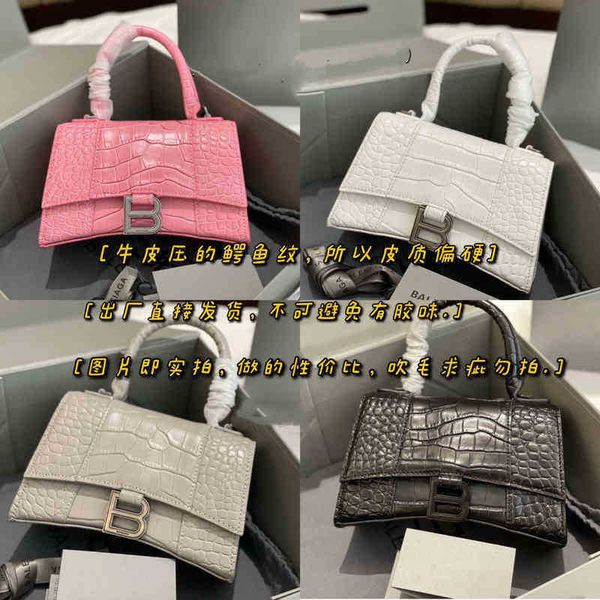 balencaigass designer handbag net 202 b-shaped red hourglass crocodile pattern paris portable one shoulder messenger light luxury fashion tr
balencaigass designer handbag net 202 b-shaped red hourglass crocodile pattern paris portable one shoulder messenger light luxury fashion tr