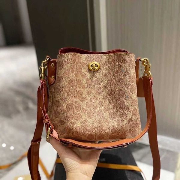 coch designer handbags tote bag womens luxuries designers women crossbody handbag shoulder totes mini bags purses wallet zhouzhoubao123 mbh5
coch designer handbags tote bag womens luxuries designers women crossbody handbag shoulder totes mini bags purses wallet zhouzhoubao123 mbh5
