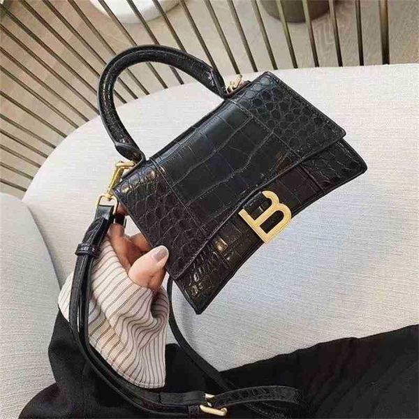 balenciga designer bag leather handbags italy handbags diagonal cross hand crescent 2022 fashion women's crocodile hourglass one should
balenciga designer bag leather handbags italy handbags diagonal cross hand crescent 2022 fashion women's crocodile hourglass one should