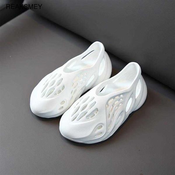 boys girls fashion beach foam runner summer beach sandals toddler kids slip-on foam runner breathable shoes coconut hole sandals q197b, Black;red
boys girls fashion beach foam runner summer beach sandals toddler kids slip-on foam runner breathable shoes coconut hole sandals q197b, Black;red