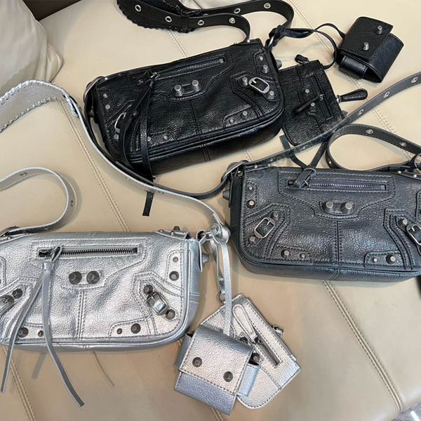 designer bag designer motorcycle bag women alligator handbag purse genuine leather shoulder tote le cagole men black buckle wallet 3pcs set
designer bag designer motorcycle bag women alligator handbag purse genuine leather shoulder tote le cagole men black buckle wallet 3pcs set