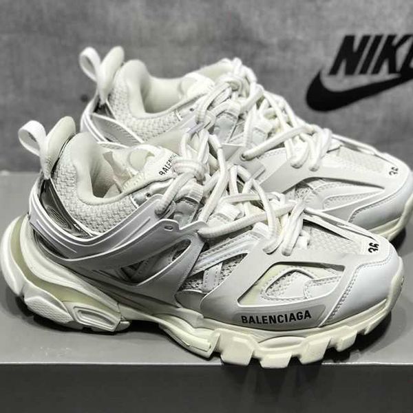 designer balencigas sneakers casual shoes paris men's and women's same third generation daddy fashion sports couple track3.0 outdo
designer balencigas sneakers casual shoes paris men's and women's same third generation daddy fashion sports couple track3.0 outdo