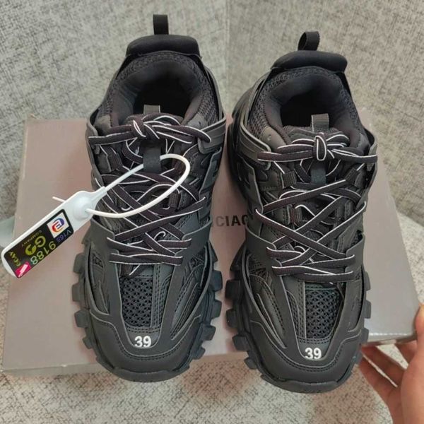 designer balencigas sneakers casual shoes partial broken daddy paris track3.0 lovers
designer balencigas sneakers casual shoes partial broken daddy paris track3.0 lovers