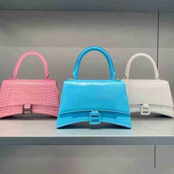 bag balencaigass 2022 b designer leather family hourglassb crocodiless pattern high version bshaped diagonal womens one shoulder
bag balencaigass 2022 b designer leather family hourglassb crocodiless pattern high version bshaped diagonal womens one shoulder
