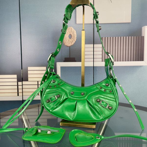 b bag designers shoulder bag in green punk bags crossbody handbag women's biker bag le cagole genuine leather tote cool crescent-shaped
b bag designers shoulder bag in green punk bags crossbody handbag women's biker bag le cagole genuine leather tote cool crescent-shaped