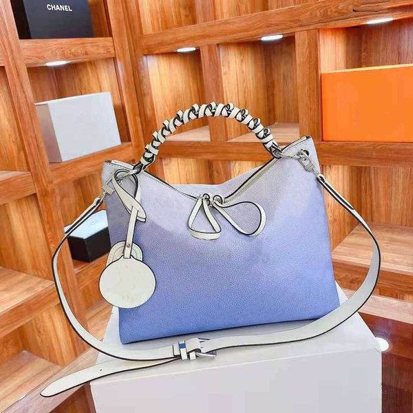 designer luxury women bag louiss handbags totes bags womens crossbody handbag loulou lvs fashion capacity versatile shoulder pursest 5a qual
designer luxury women bag louiss handbags totes bags womens crossbody handbag loulou lvs fashion capacity versatile shoulder pursest 5a qual