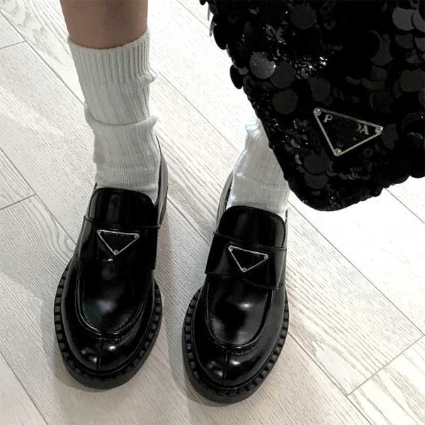 shoes designer shoes prad prads mens women boost p lefu new leisure metal buckle thick soled patent leather triangle small leather the
shoes designer shoes prad prads mens women boost p lefu new leisure metal buckle thick soled patent leather triangle small leather the
