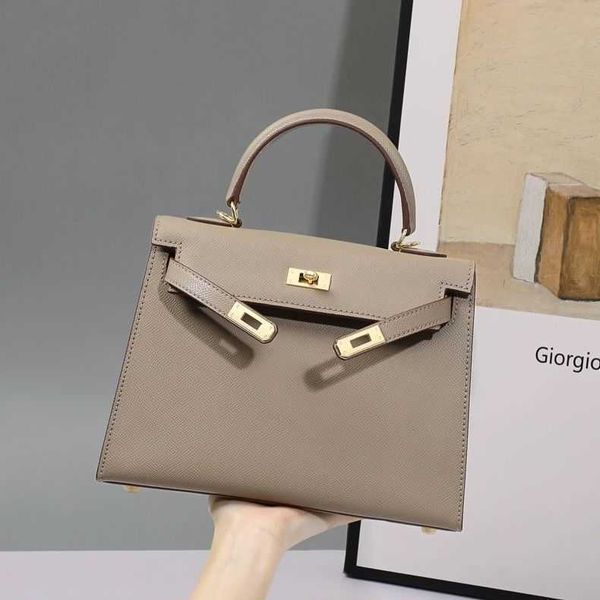 aher max fashion handbags leather herme bag 2023 autumn new cowhide second generation portable small one shoulder crossbody hand
aher max fashion handbags leather herme bag 2023 autumn new cowhide second generation portable small one shoulder crossbody hand