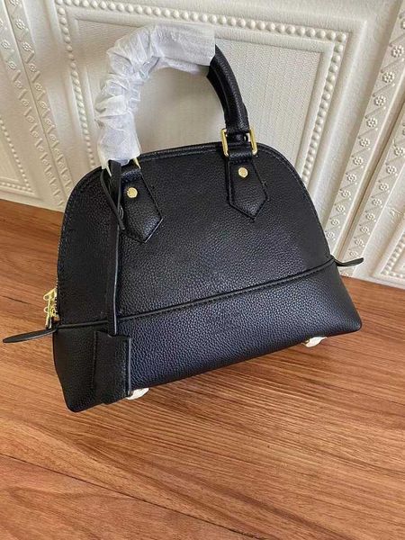 designer luxury women bag louiss handbags totes bags womens crossbody handbag loulou lvs fashion capacity versatile shoulder pursest 5a qual
designer luxury women bag louiss handbags totes bags womens crossbody handbag loulou lvs fashion capacity versatile shoulder pursest 5a qual