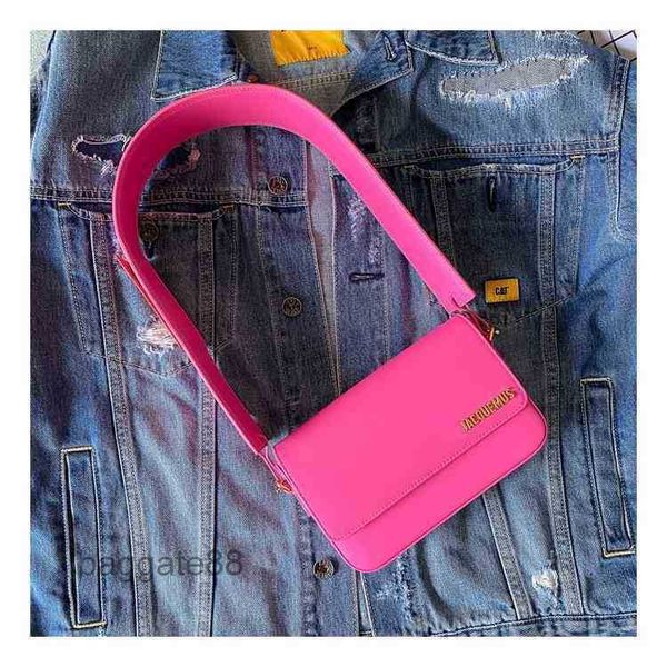 classic lady fashion desiner handbags ladies jacquemes bag 2022 french ins niche design advanced texture foreign style wide one shoulder lea
classic lady fashion desiner handbags ladies jacquemes bag 2022 french ins niche design advanced texture foreign style wide one shoulder lea