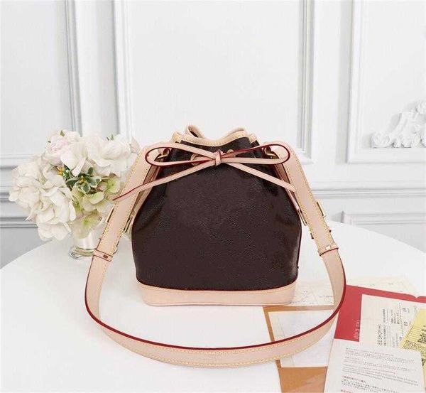 designer luxury women bag louiss handbags totes bags womens crossbody handbag loulou lvs fashion capacity versatile shoulder pursest 5a qual
designer luxury women bag louiss handbags totes bags womens crossbody handbag loulou lvs fashion capacity versatile shoulder pursest 5a qual