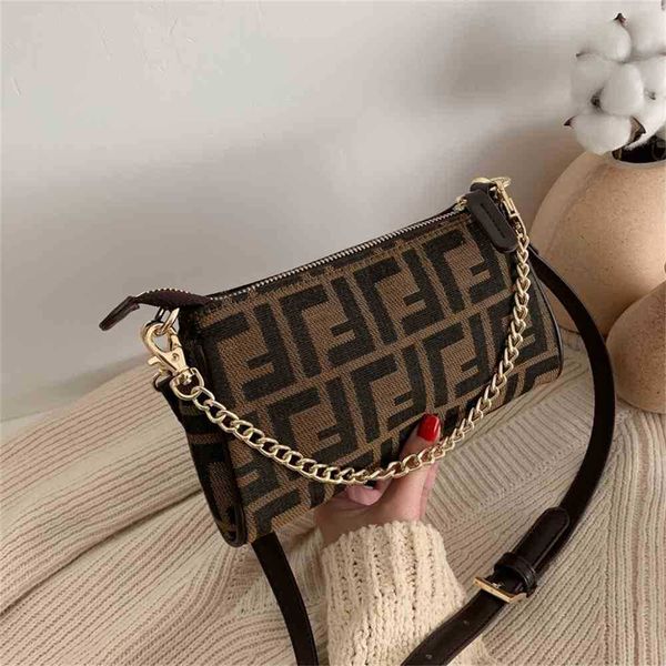 small bag female new french stick underarm versatile fashion sling single shoulder messenger small square purse black friday
small bag female new french stick underarm versatile fashion sling single shoulder messenger small square purse black friday
