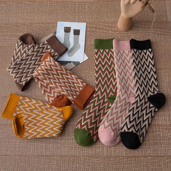 socks hosiery women 2022 new autumn winter wave pattern middle tube cotton long breathable korea style fashion happy female t221102, Black;white
socks hosiery women 2022 new autumn winter wave pattern middle tube cotton long breathable korea style fashion happy female t221102, Black;white