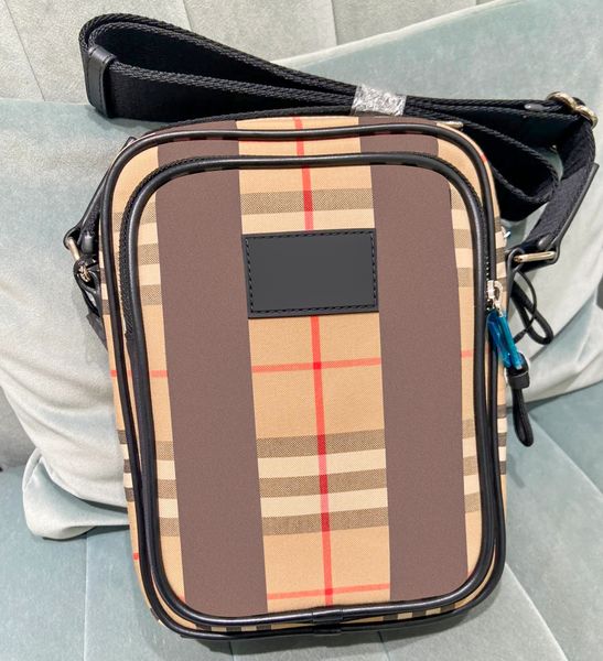 retro burbrerys mens tb stripes camera bag women's man crossbody luxurys designers nylon bag purses handbag tote shoulder clutch travel
retro burbrerys mens tb stripes camera bag women's man crossbody luxurys designers nylon bag purses handbag tote shoulder clutch travel