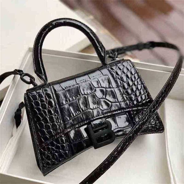 bag balenciga designer 2022 b-button alligator hourglass versatile one shoulder straddle women's bag leather
bag balenciga designer 2022 b-button alligator hourglass versatile one shoulder straddle women's bag leather