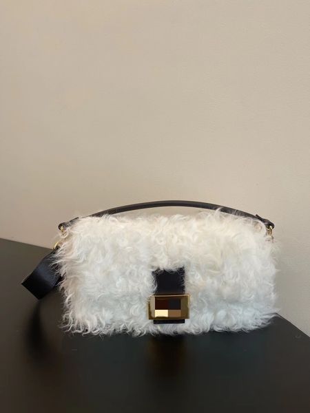 one shoulder bag women's boutique level crossbody bag luxury designer wool splice fashion letter embroidery casual handbag size 27x15x6
one shoulder bag women's boutique level crossbody bag luxury designer wool splice fashion letter embroidery casual handbag size 27x15x6