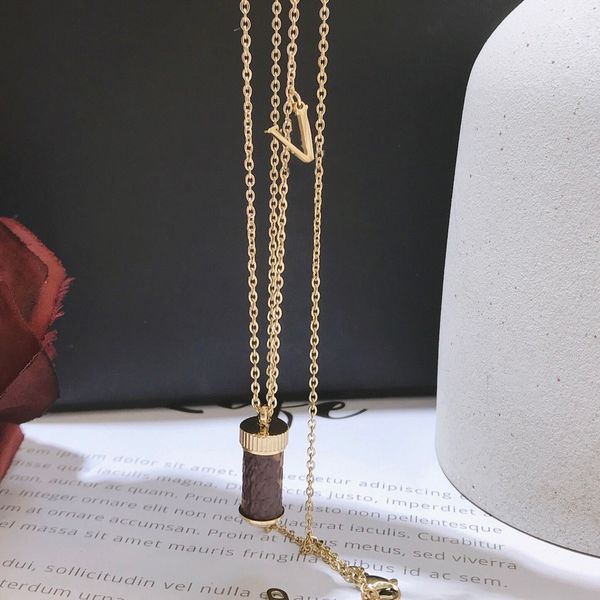 pendant necklaces classic perfume bottle necklace luxury jewelry accessories women's fashion designer style everyday leisure, Silver
pendant necklaces classic perfume bottle necklace luxury jewelry accessories women's fashion designer style everyday leisure, Silver