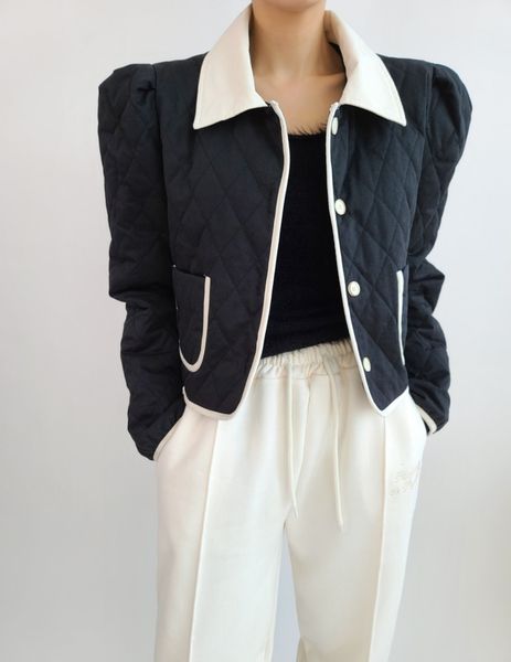 niche fashion vintage women's jacket chic fall/winter korean new small lapels contrast puff sleeves short cotton coat, Black;brown
niche fashion vintage women's jacket chic fall/winter korean new small lapels contrast puff sleeves short cotton coat, Black;brown