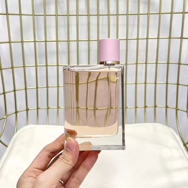 woman luxury brands perfume spray 100ml her edp floral fruity fragrance sweet smell lasting- long time f
woman luxury brands perfume spray 100ml her edp floral fruity fragrance sweet smell lasting- long time f