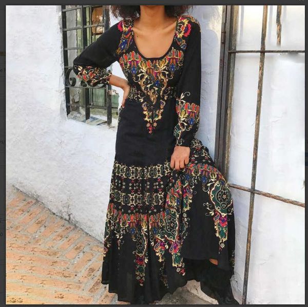 spring/summer 2022 printed round neck long splicing long sleeve dress, Black;gray
spring/summer 2022 printed round neck long splicing long sleeve dress, Black;gray