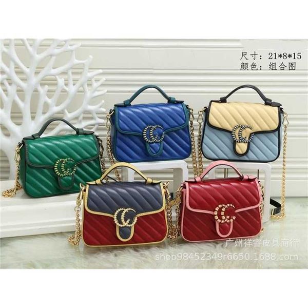 20% off factory wholesale direct sales twill contrast horizontal style square lock single messenger handbaghigh
20% off factory wholesale direct sales twill contrast horizontal style square lock single messenger handbaghigh