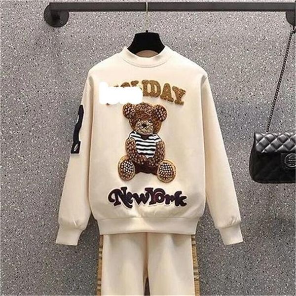 knitted womens tracksuits brand letter logo printing two piece sets luxury autumn and winter sports suit designer women clothing size -xxxx, Gray 
knitted womens tracksuits brand letter logo printing two piece sets luxury autumn and winter sports suit designer women clothing size -xxxx, Gray