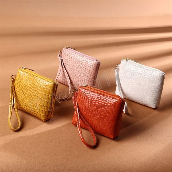 mini women's wallet crocodile pattern short zipper wrist small coin bag fashion pu leather ladies card holder coin purse, Red;black
mini women's wallet crocodile pattern short zipper wrist small coin bag fashion pu leather ladies card holder coin purse, Red;black
